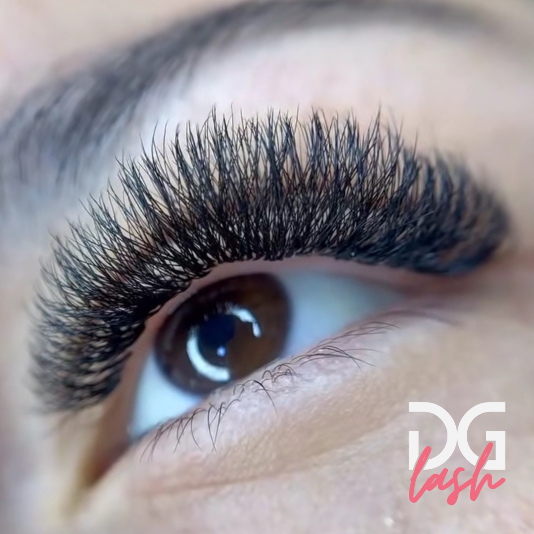 Extensiones de Pestañas W5 Tecnología 5 Puntas DG Lash – Fibra Premium 0.07mm Mega Volumen